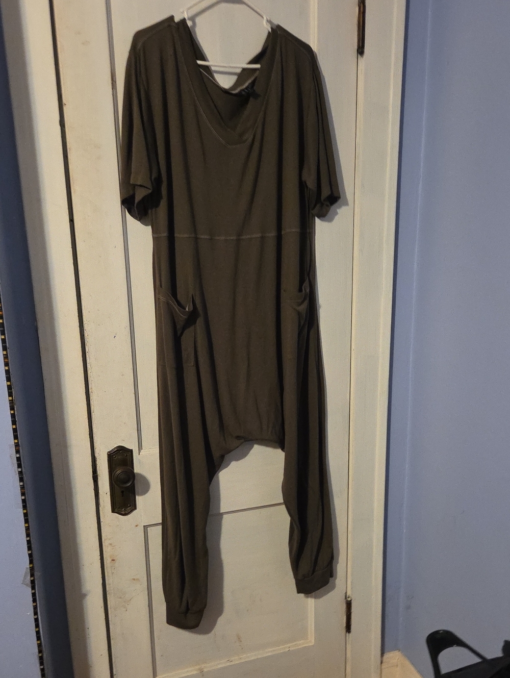 🦋ATTITUDES BY RENEE- Women’s Olive Harem Jumpsuit with Pockets